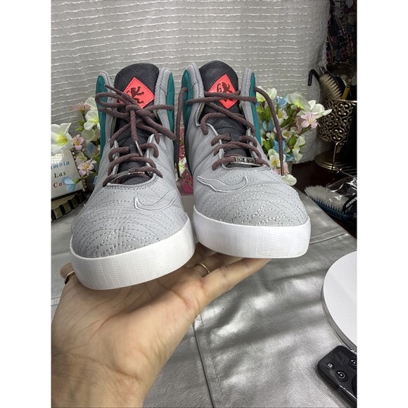 (S6) Nike Lebron 11 VO2 Grey Sneaker Size 13 main image 15